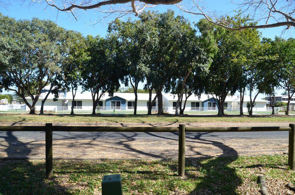 Beachside Boutique Motel Mackay Eksteriør billede